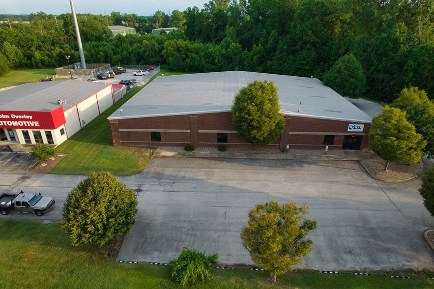 3700 Fern Valley Rd, Hillview, KY for sale - Building Photo - Image 3 of 12