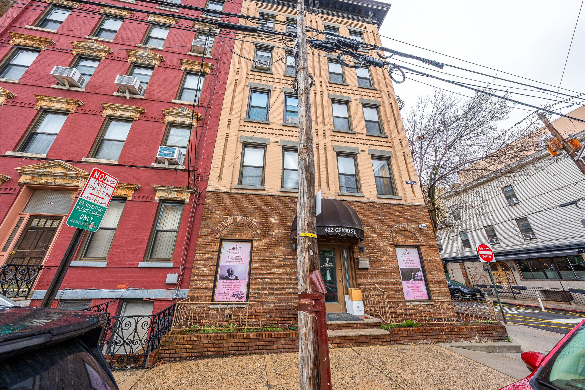 422 Grand St, Hoboken, NJ à vendre Photo du bâtiment- Image 1 de 19