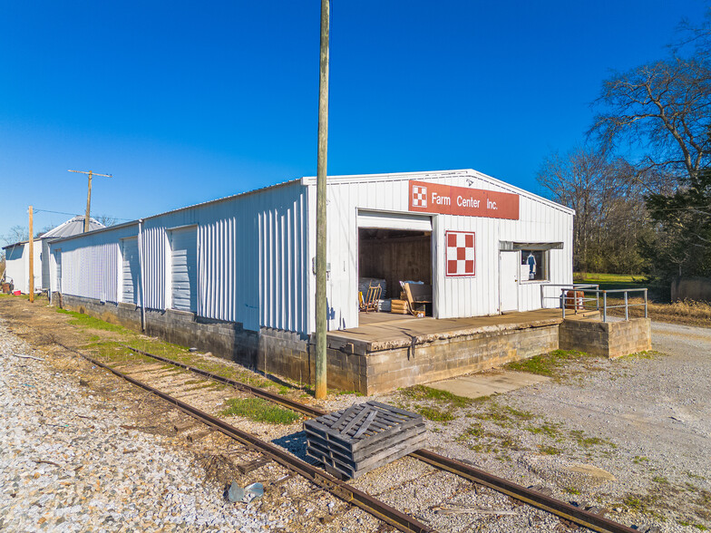 622 Depot St, Chapel Hill, TN for sale - Building Photo - Image 2 of 44