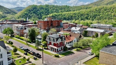 323 Ballengee St, Hinton, WV - Aerial map view - Image1