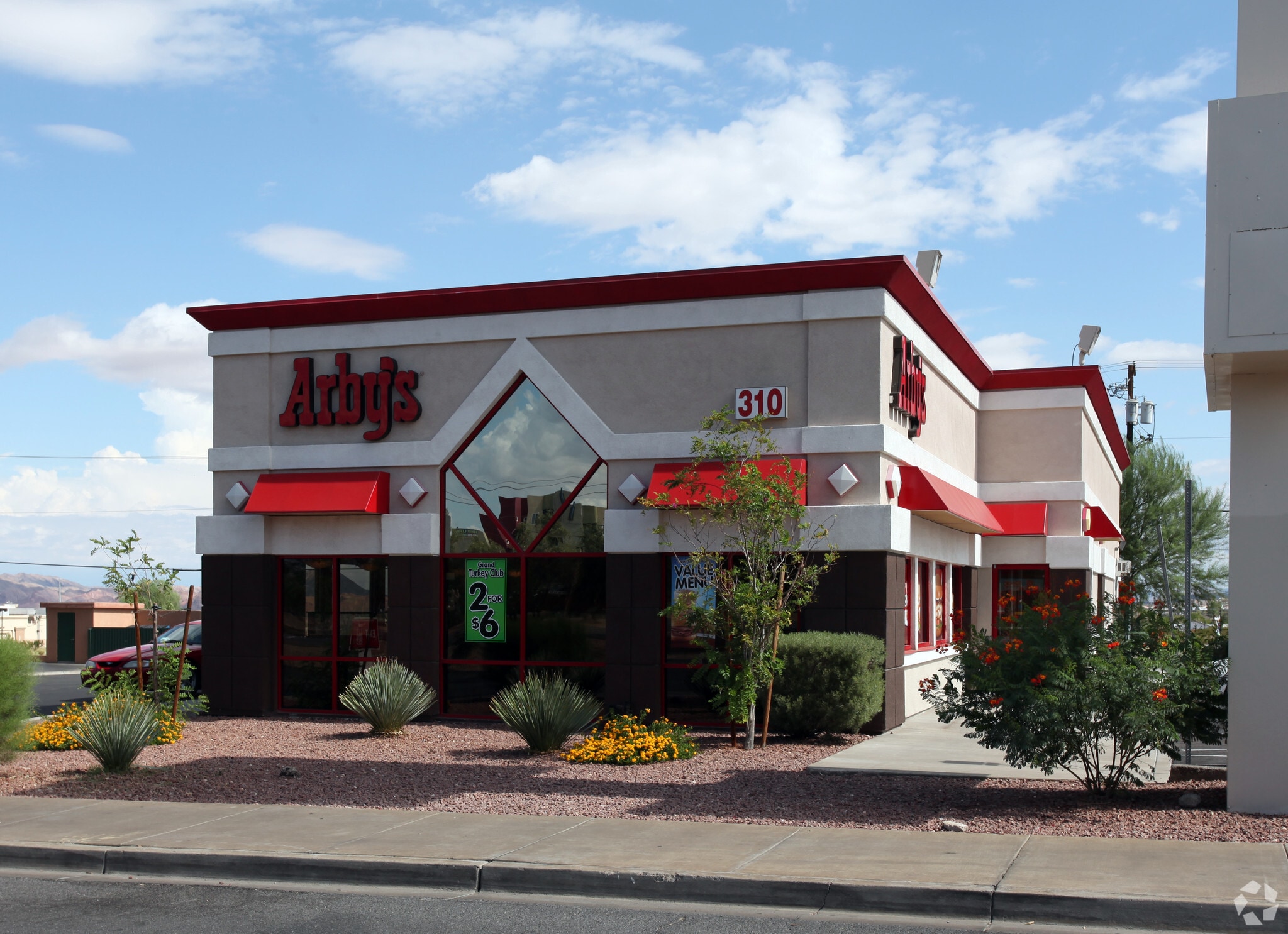 310 S Boulder Hwy, Henderson, NV for lease Primary Photo- Image 1 of 54