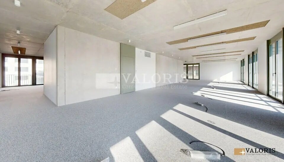 Bureau dans Lyon à louer - Photo du bâtiment - Image 2 de 12