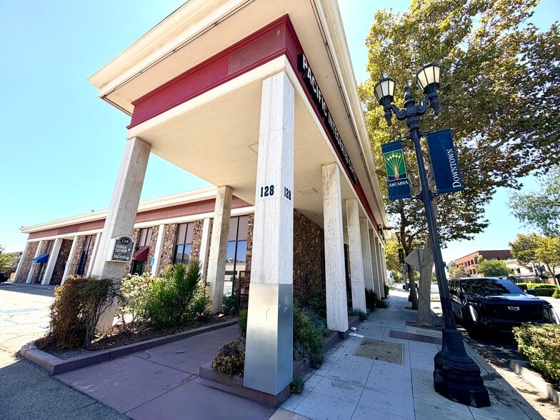 128-130 E Huntington Dr & 125 Alta St portfolio of 2 properties for sale on LoopNet.ca - Building Photo - Image 2 of 7