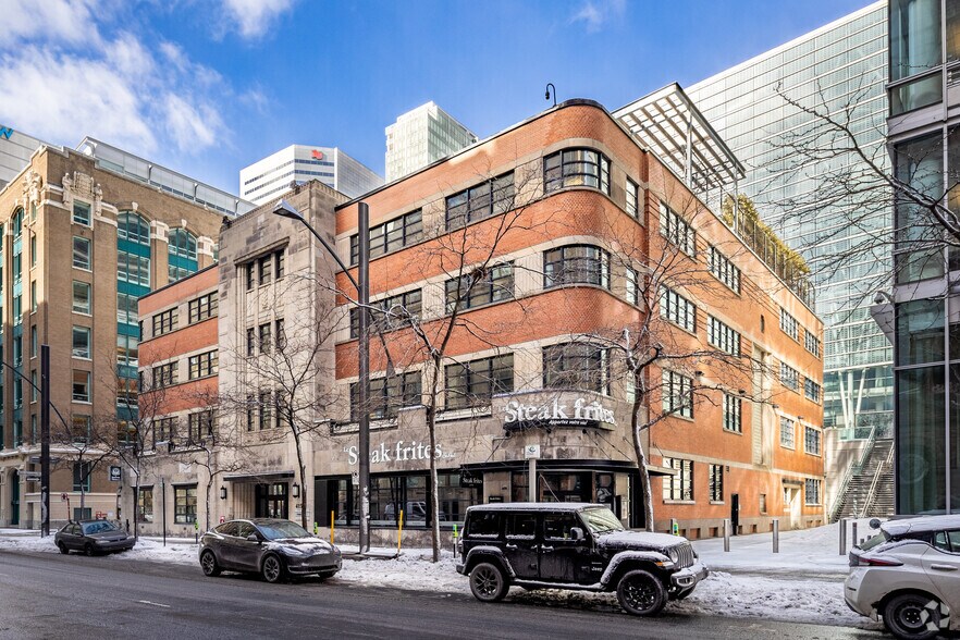 415 Rue Saint-Antoine O, Montréal, QC à louer - Photo du bâtiment - Image 3 de 3