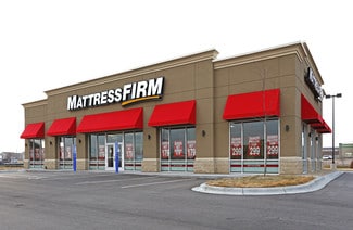 Plus de détails pour 4070 Dean Lakes Blvd, Shakopee, MN - Commerce de détail à vendre