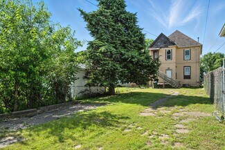 Plus de détails pour 1614 W 3rd St, Davenport, IA - Multi-résidentiel à vendre