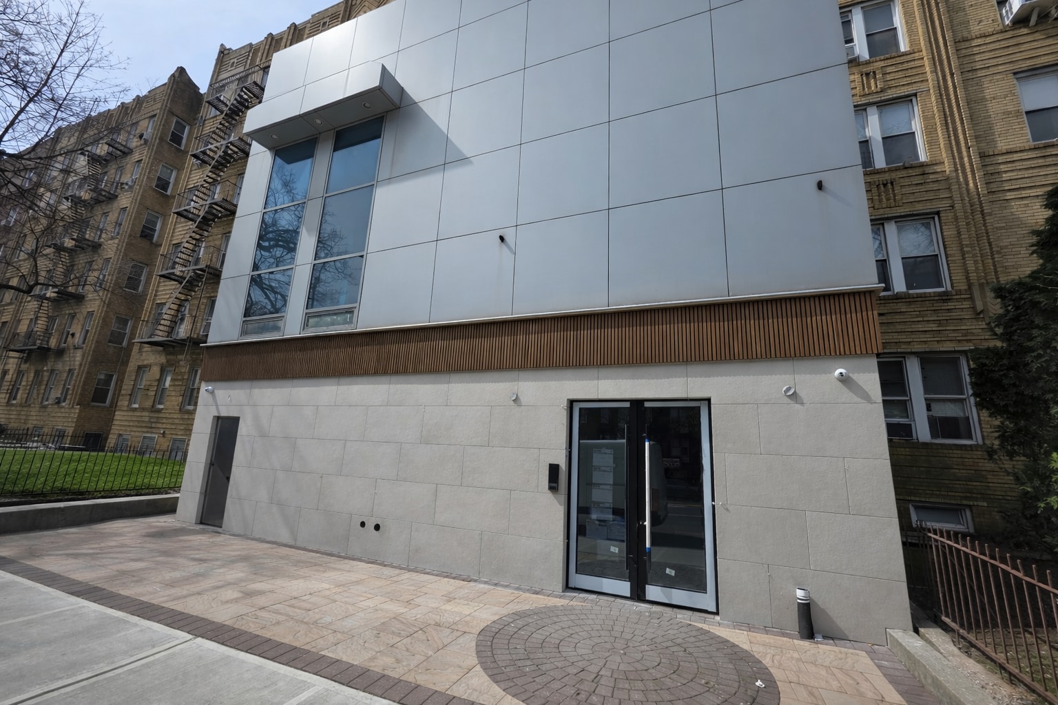 2700 Ocean Ave, Brooklyn, NY for lease Primary Photo- Image 1 of 10