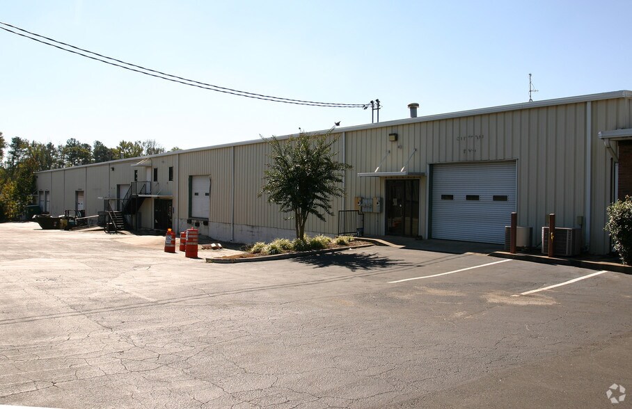 297 Industrial Park Dr, Lawrenceville, GA à louer - Photo du bâtiment - Image 3 de 42