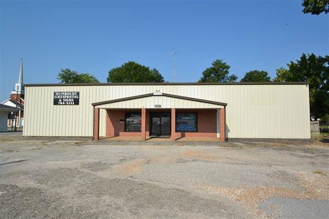 2300 Eastend Ave, Humboldt, TN for sale Primary Photo- Image 1 of 4