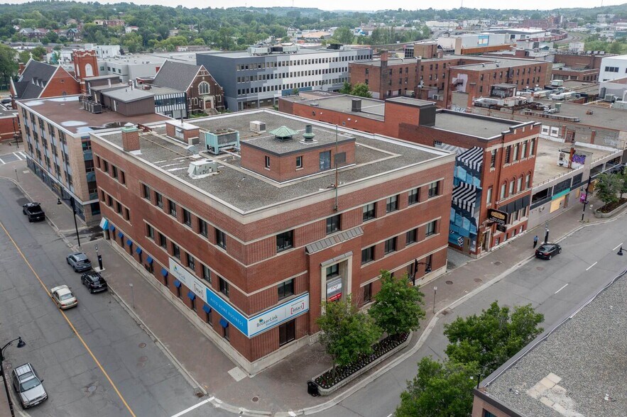 93 Cedar St, Sudbury, ON à louer - Photo du bâtiment - Image 3 de 41