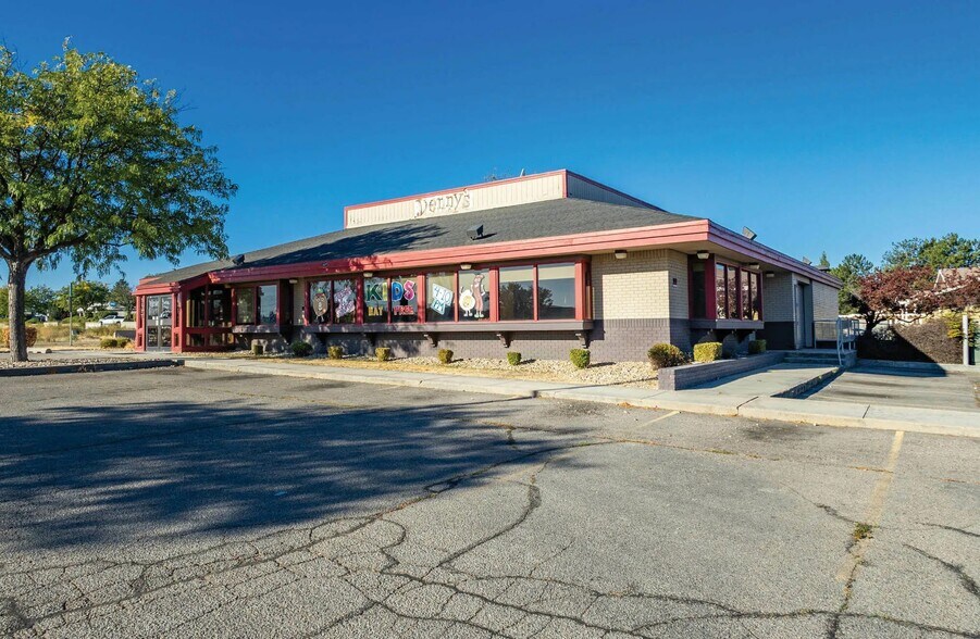 2580 Airport Way, Boise, ID à louer - Photo du bâtiment - Image 1 de 10