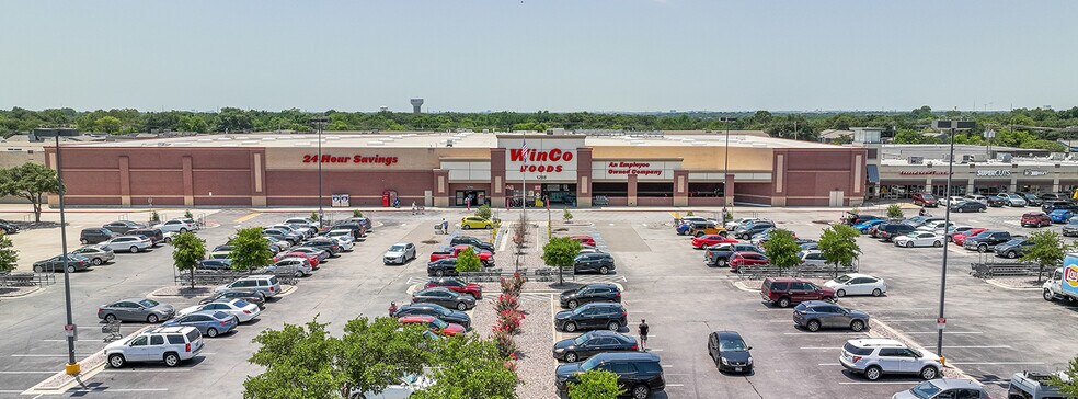 1280-1288 W Main St, Lewisville, TX à louer - Photo du bâtiment - Image 2 de 2