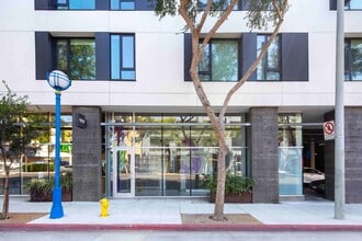 8350-8358 Santa Monica Blvd, West Hollywood, CA for lease Interior Photo- Image 2 of 3