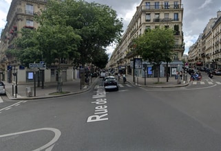 Rue De Maubeuge, Paris for lease Interior Photo- Image 2 of 2