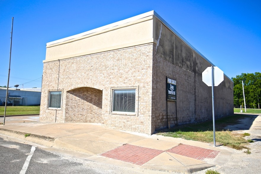 220 N 3rd St, Cranfills Gap, TX for sale - Other - Image 1 of 1