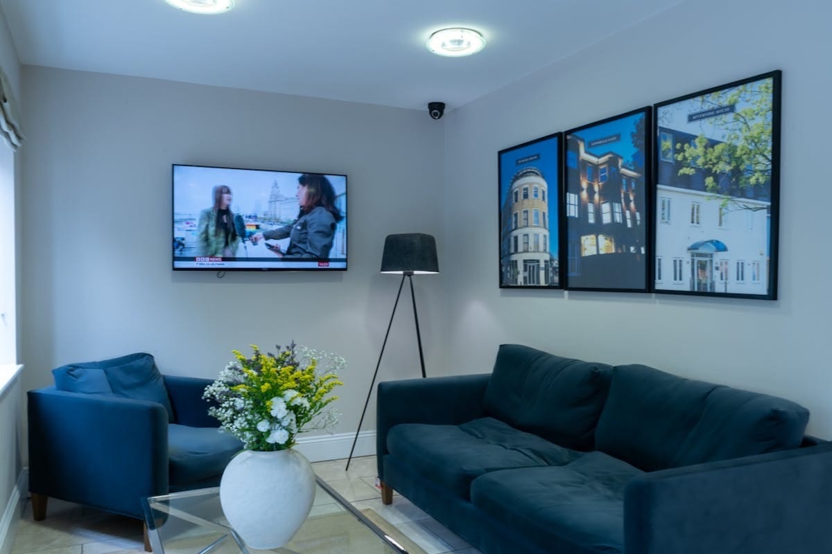 River Lawn Rd, Tonbridge for lease Interior Photo- Image 1 of 6