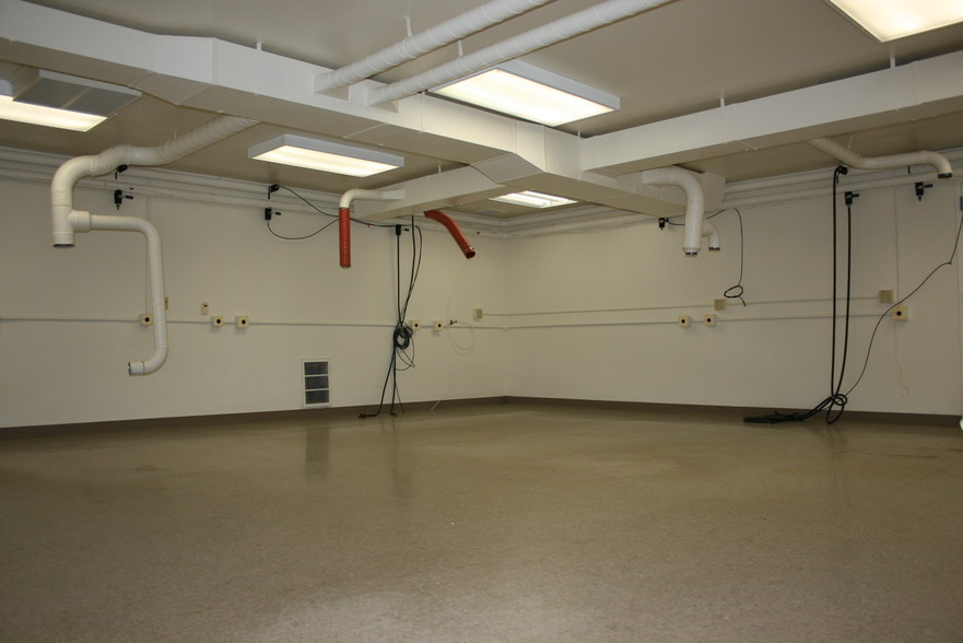 85 N Whitney St, Amherst, MA for lease - Interior Photo - Image 3 of 4