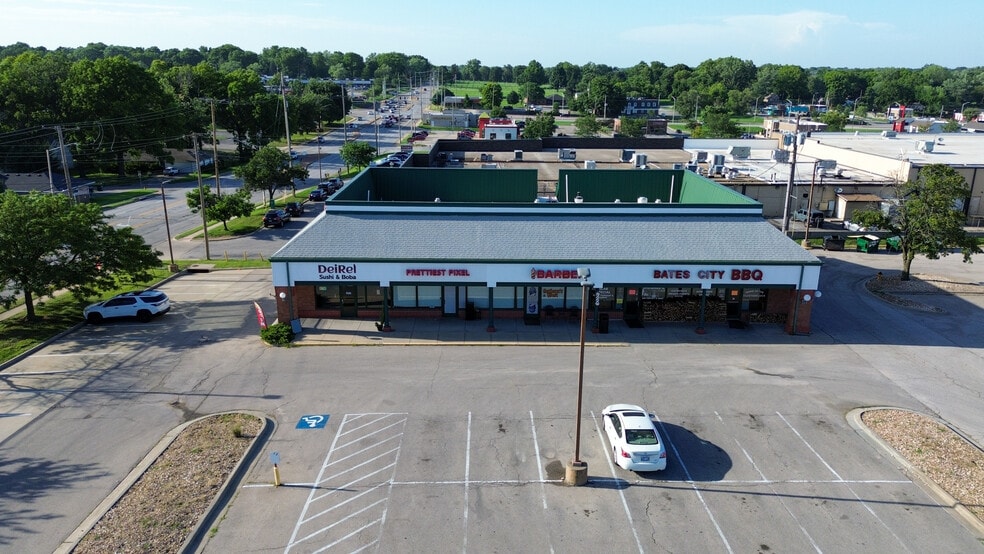 6485-6495 Quivira Rd, Shawnee, KS à louer - Photo du bâtiment - Image 2 de 12