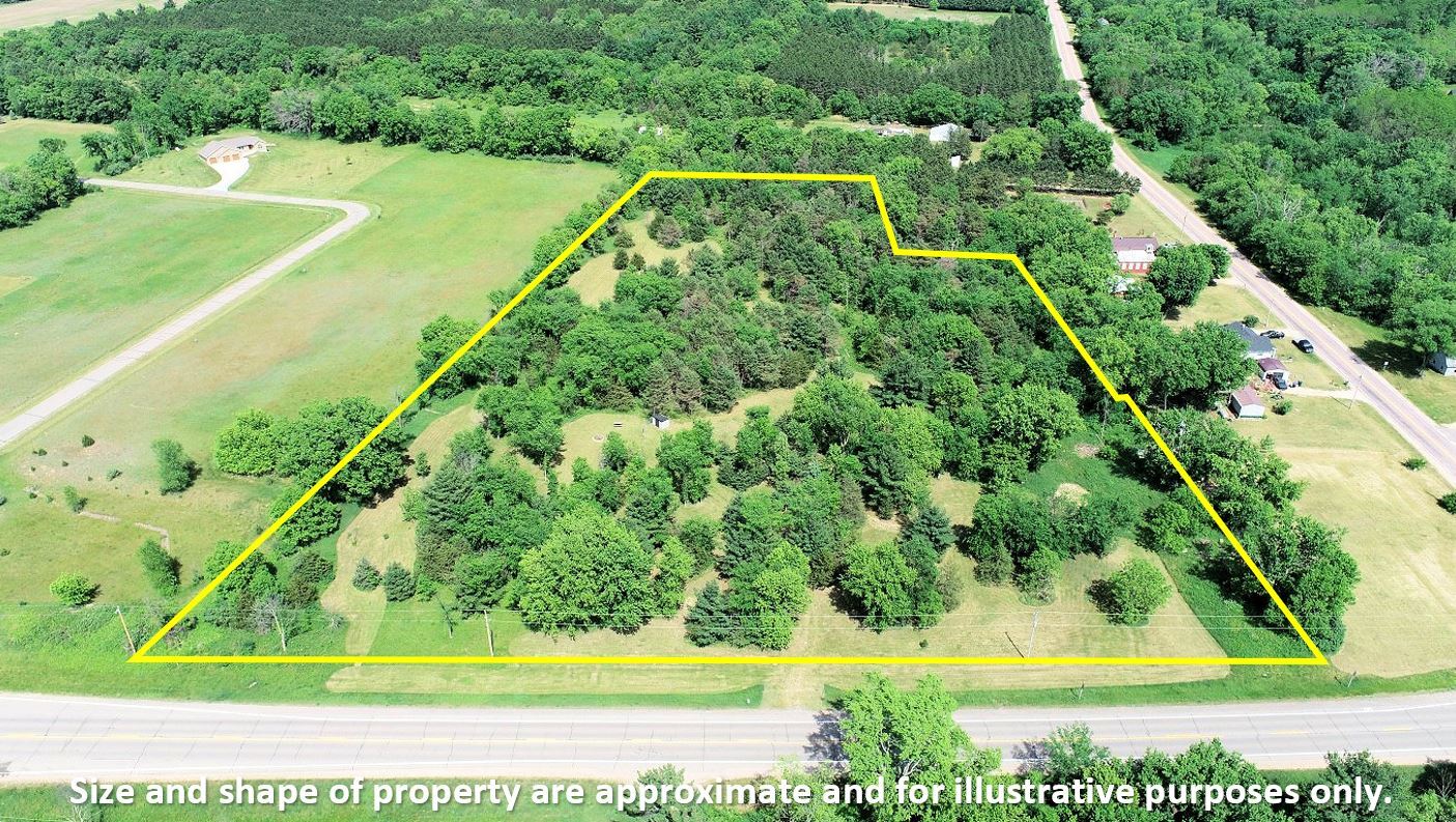 12 Acres, 13 Hwy, Wisconsin Dells, WI à vendre Photo du bâtiment- Image 1 de 39