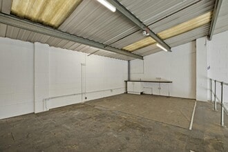 Burley Pl, Leeds for sale Interior Photo- Image 1 of 2