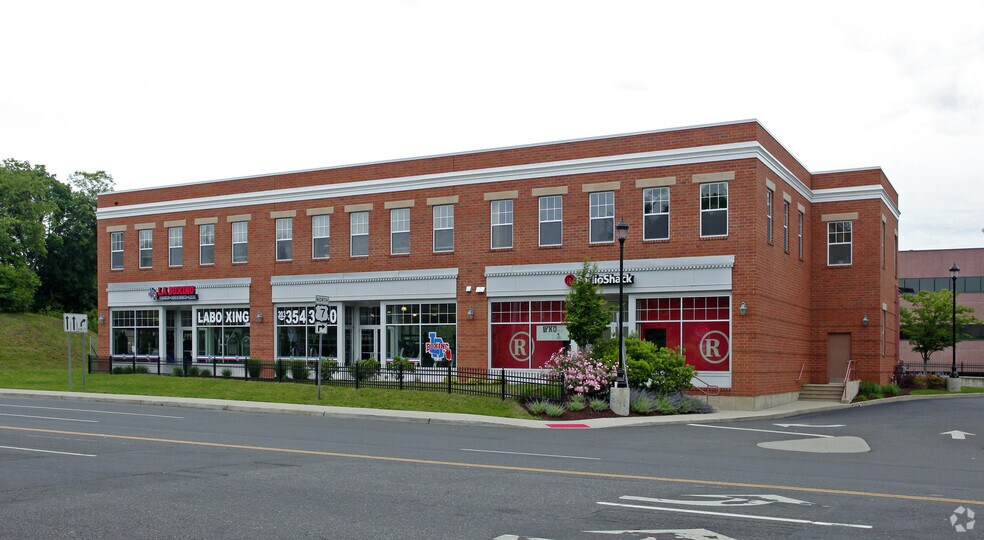 30 Belden Ave, Norwalk, CT à louer - Photo du bâtiment - Image 1 de 4