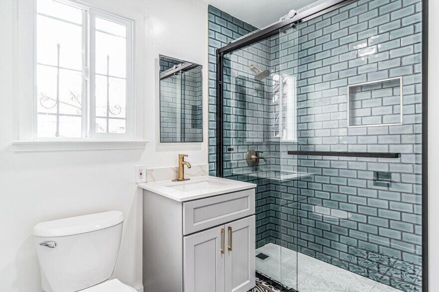 1921 Dwight Way, Berkeley, CA à vendre - Photo du bâtiment - Image 3 de 20