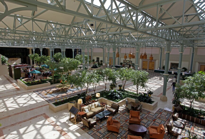 16945 Northchase Dr, Houston, TX à louer - Hall d’entrée - Image 2 de 10