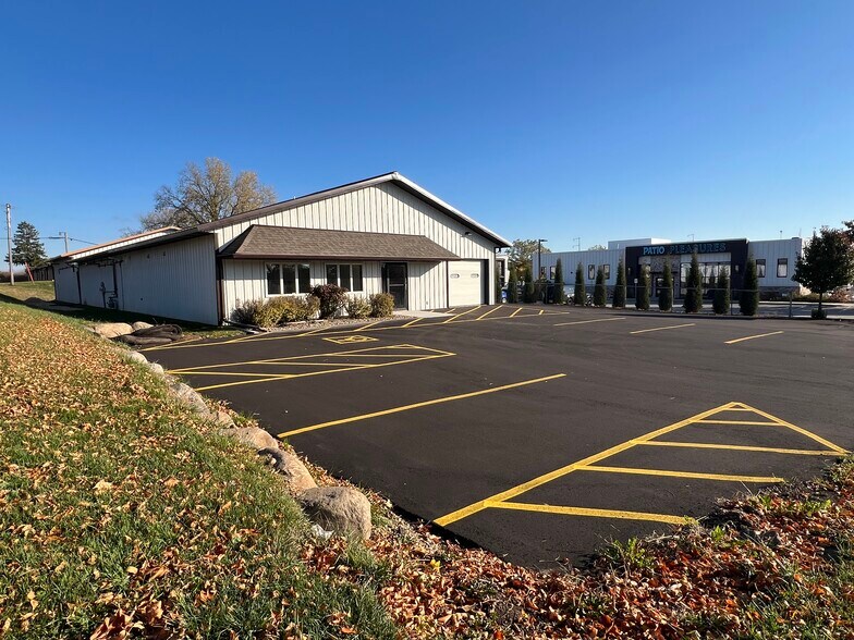 6626 Watts Rd, Madison, WI à vendre - Photo du bâtiment - Image 3 de 7