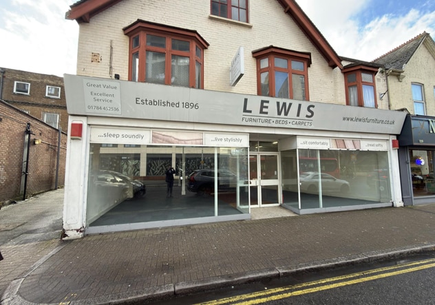 131 High St, Staines à louer Photo du bâtiment- Image 1 de 1