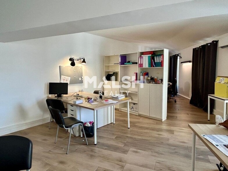 Office in OULLINS-PIERRE-BÉNITE for lease - Interior Photo - Image 3 of 13