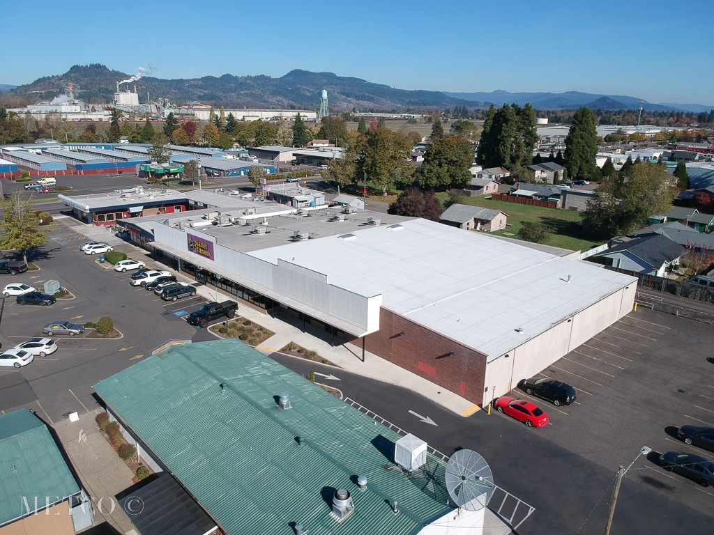 4205-4229 Main St, Springfield, OR à louer Photo du bâtiment- Image 1 de 5