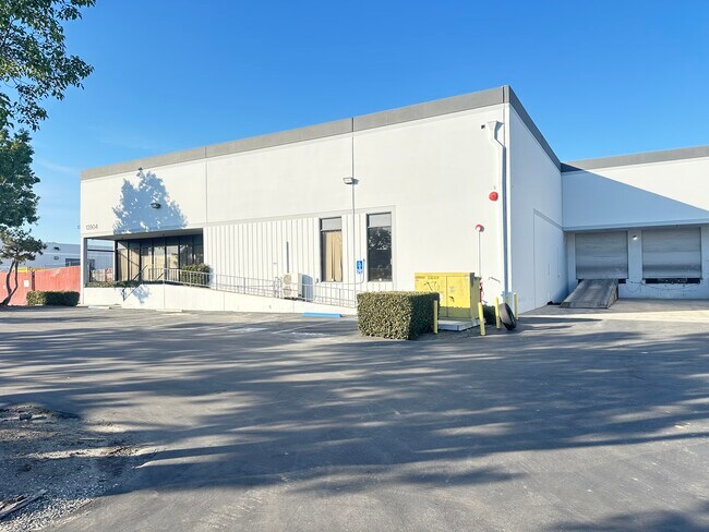 More details for 13904 Maryton Ave, Santa Fe Springs, CA - Industrial for Lease