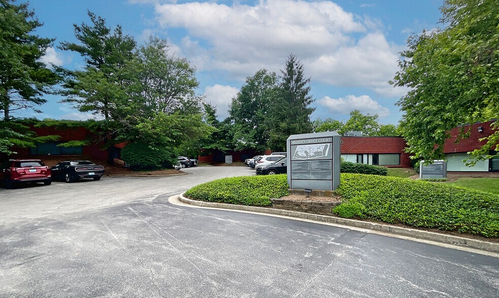 2201 Regency Rd, Lexington, KY for lease - Building Photo - Image 2 of 7