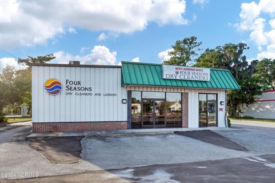 7015 Market St, Wilmington, NC à vendre - Photo du bâtiment - Image 3 de 29