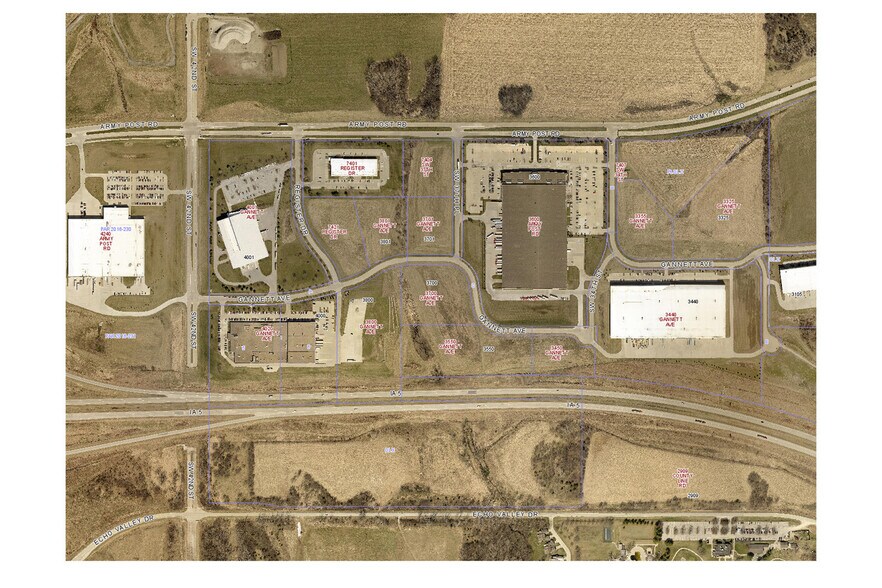 7404 SW 37th St, Des Moines, IA à vendre - Photo principale - Image 2 de 4