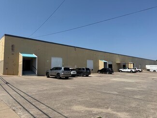 Plus de détails pour 3400-3446 May St, Fort Worth, TX - Industriel à louer