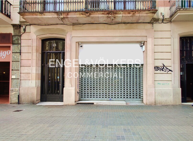 Commerce de détail dans Barcelone, Barcelona à louer - Photo du bâtiment - Image 1 de 3