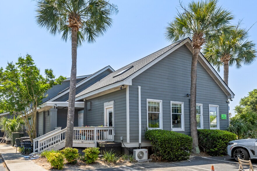 1001 Landfall Way, Johns Island, SC à vendre - Photo du bâtiment - Image 2 de 39