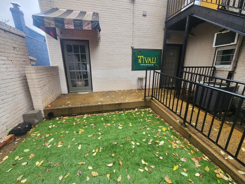 10 S Crenshaw Ave, Richmond, VA à louer - Photo du bâtiment - Image 1 de 51