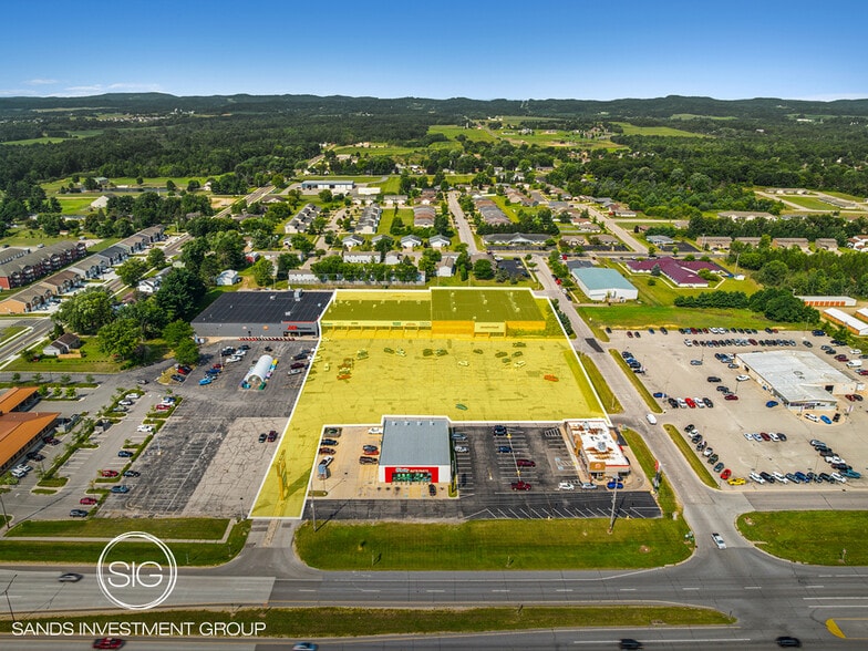1110-1122 N Superior Ave, Tomah, WI for sale - Building Photo - Image 1 of 5