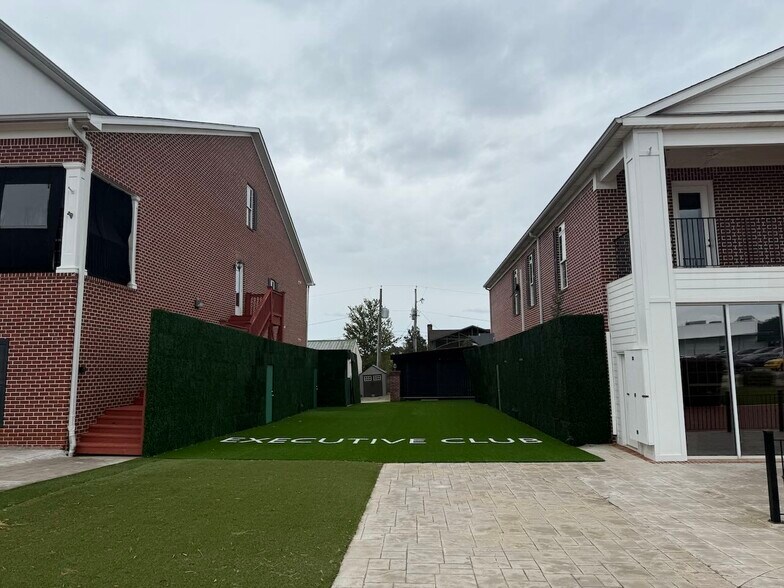 1006 Azalea Dr, Augusta, GA à louer - Photo du bâtiment - Image 1 de 1