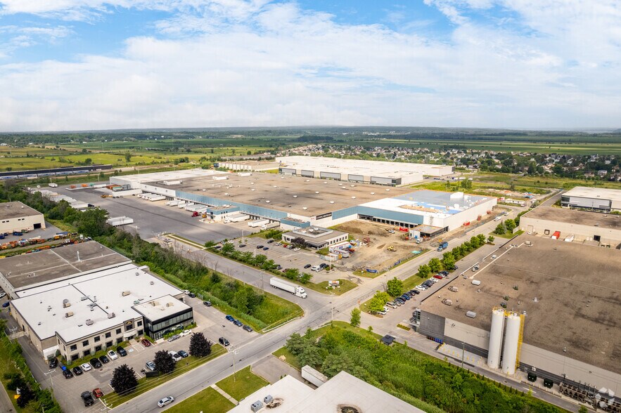 401 Rue Marie-Curie, Vaudreuil-dorion, QC à louer - Aérien - Image 2 de 15