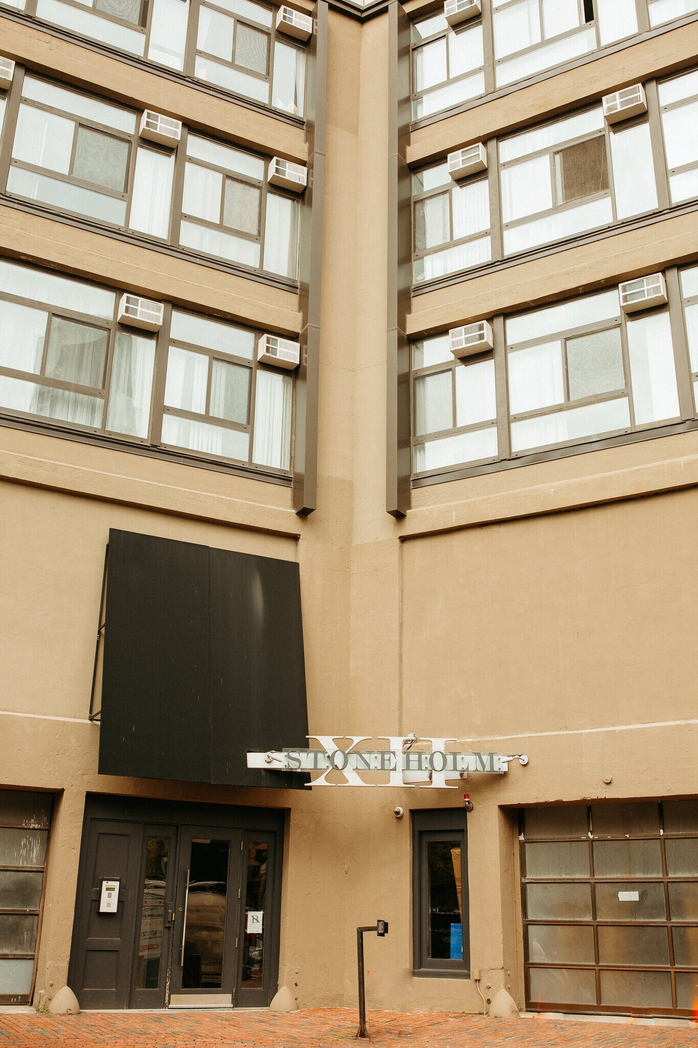 12 Stoneholm St, Boston, MA à vendre Photo principale- Image 1 de 1