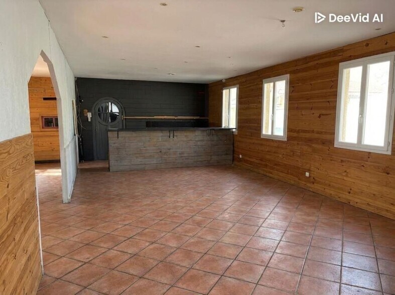 Office in La Teste-de-Buch for lease - Interior Photo - Image 2 of 4