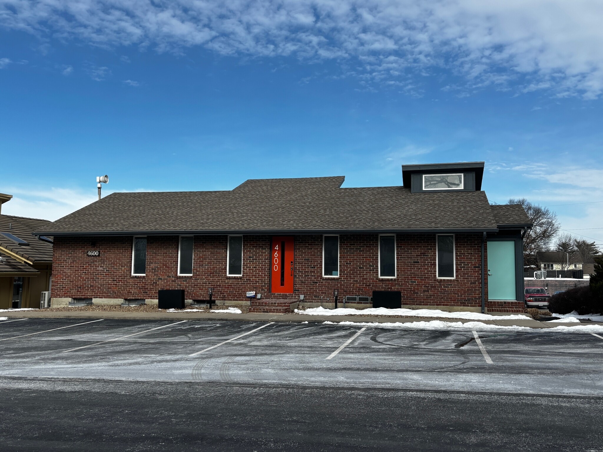 4600 W 90th Ter, Prairie Village, KS for lease Building Photo- Image 1 of 4