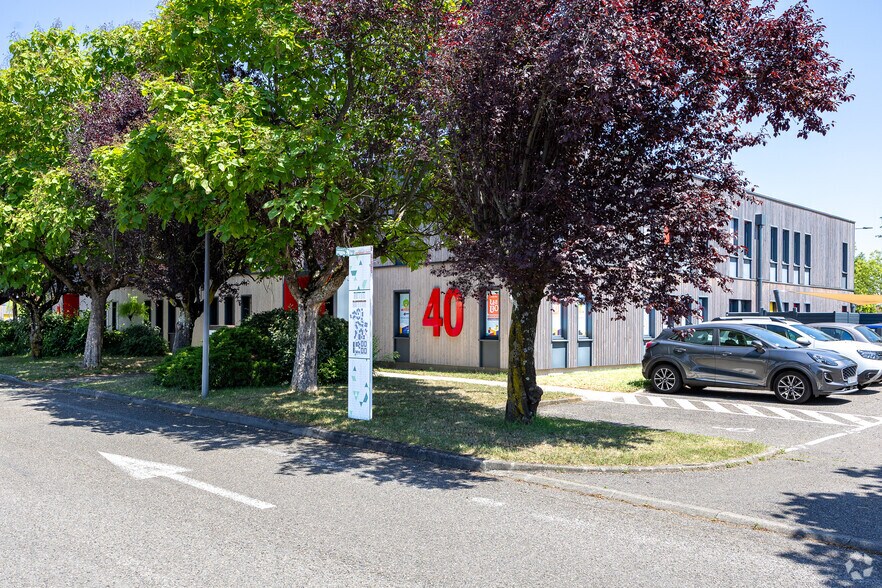 33 Avenue Du Docteur Georges Lévy, Vénissieux for lease - Primary Photo - Image 2 of 2