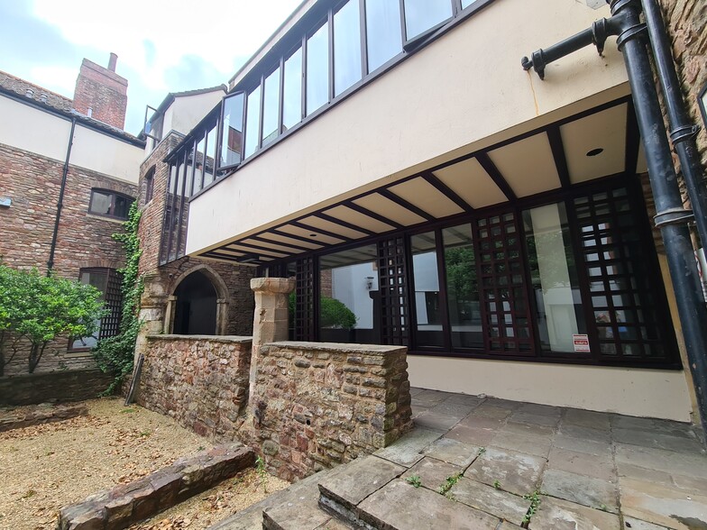 18 Christmas St, Bristol for lease - Building Photo - Image 2 of 6