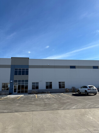 More details for 365-399 Miles Pky, Bartlett, IL - Industrial for Lease