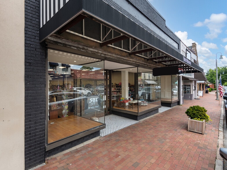 101 N Main St, Waynesville, NC for sale - Building Photo - Image 1 of 15