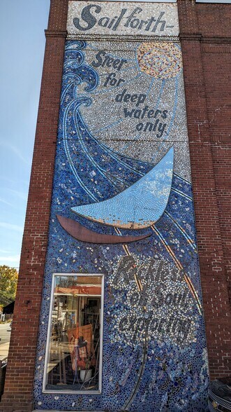 240 Main, Mathews, VA à louer - Photo du bâtiment - Image 2 de 7